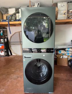 LG WKGX201HGA WashTower Gas Washer and Dryer with TurboWash (Nature Green)