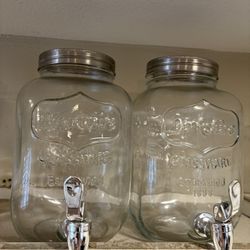 2 Glass Drink Dispensers