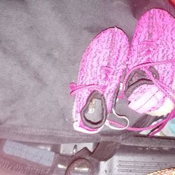 Size 5 Girls Light Up Shoes