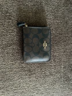 Coach zip wallet