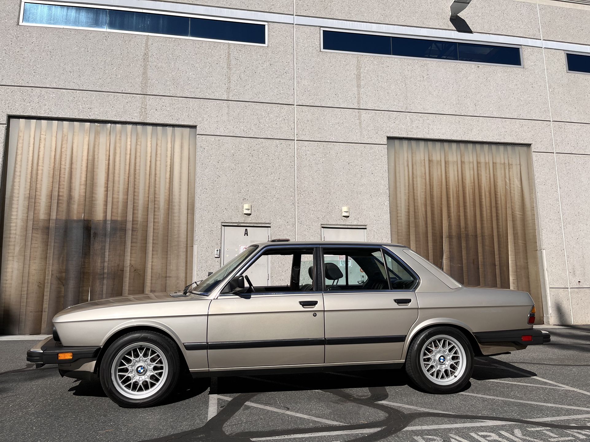 Photo Ancienne BMW Série 5 – Années 80 – Vintage Auto 1980 – Tirage Original