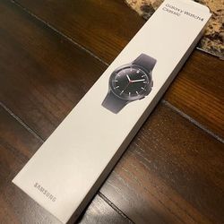 Samsung Galaxy Watch4 Classic (Wifi,GPS, Bluetooth)