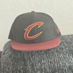 New Era Fitted Caps (Sz 7 1/2)