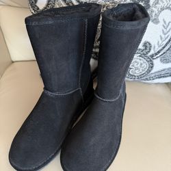  Bear paw Boots 