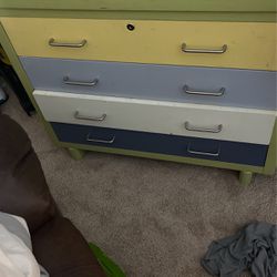 60$ Dresser And Side Table  !!!!