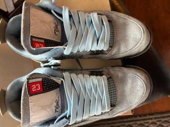 Jordan 4 University Blues