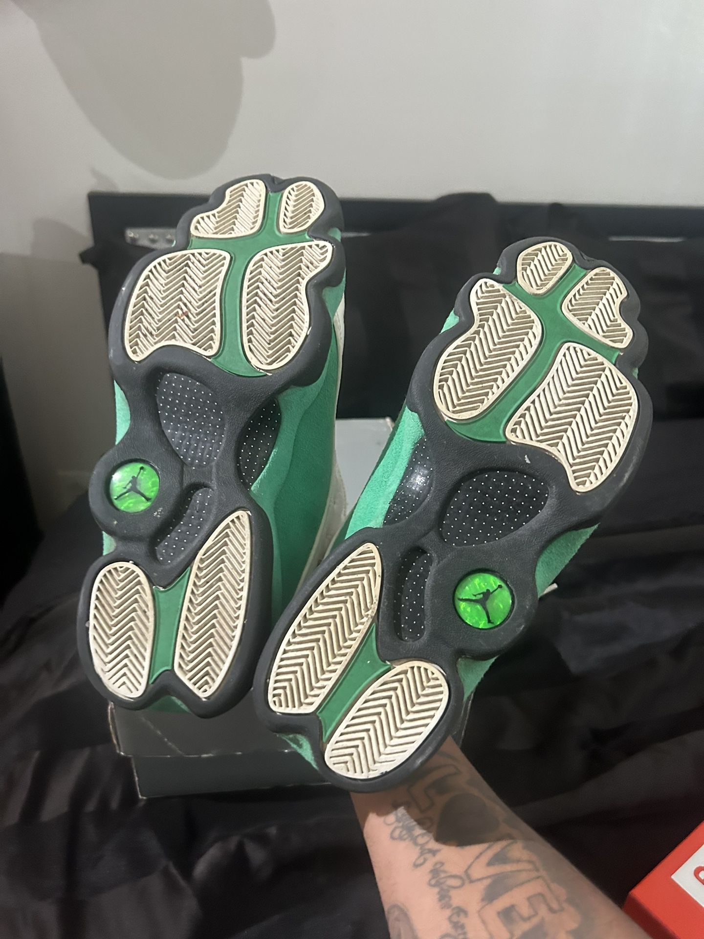 Jordan 13 Lucky Green Size 10.5 Men 