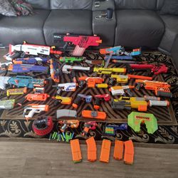 Nerf Guns Blaster Collections. Selling All Together, Not Selling Separately, HABLO ESPANOL, CASH ONLY.