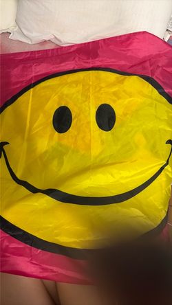 Smiley face flag for room