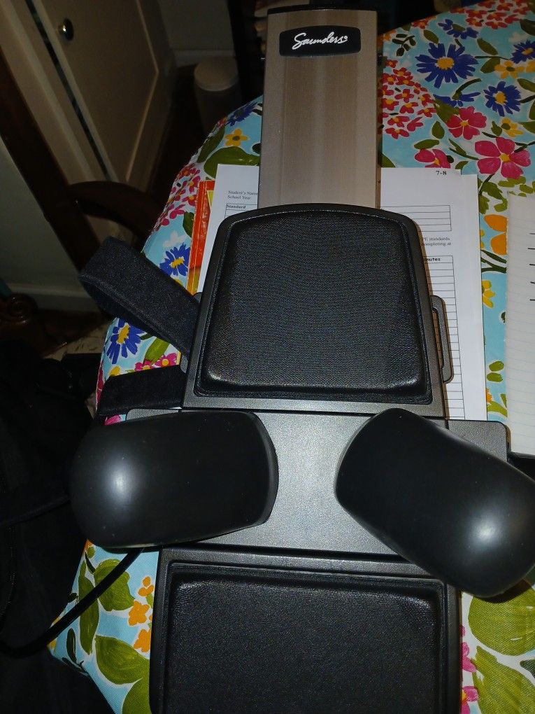 Saunders Cervical Traction Neck Device