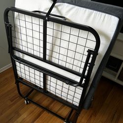 Fold Away Bed Used Once 75”x38”