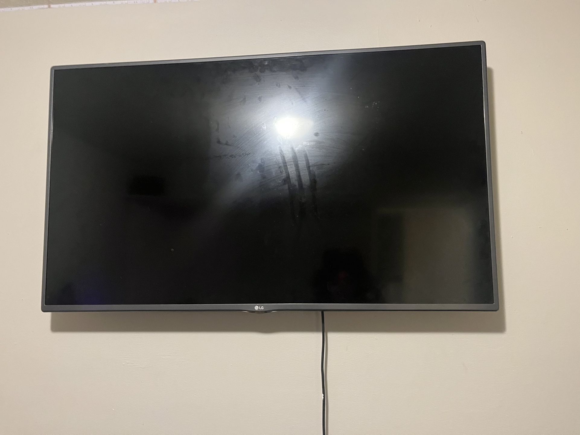 3 50/55 Inch Lg Smart TV’s