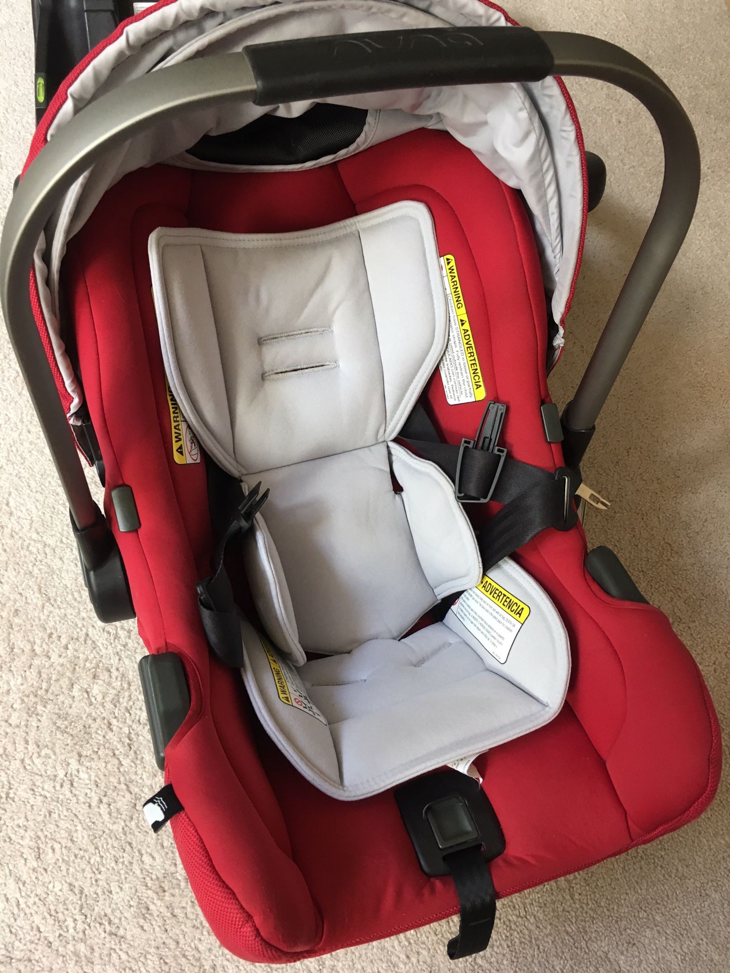 Nuna car seat plus two bases - in good condition!