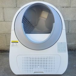CATLINK Self Cleaning Litter Box (Good Condition)
