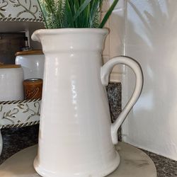 Decor Jug  And Plant : Jarra  Y Planta