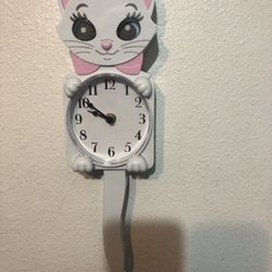 Disney Aristocrats Pretty Kitty Clock