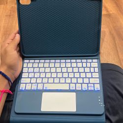 Ipad Case, Keyboard And Mouse 