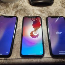 Iphone XR 64 GB UNLOCKED.