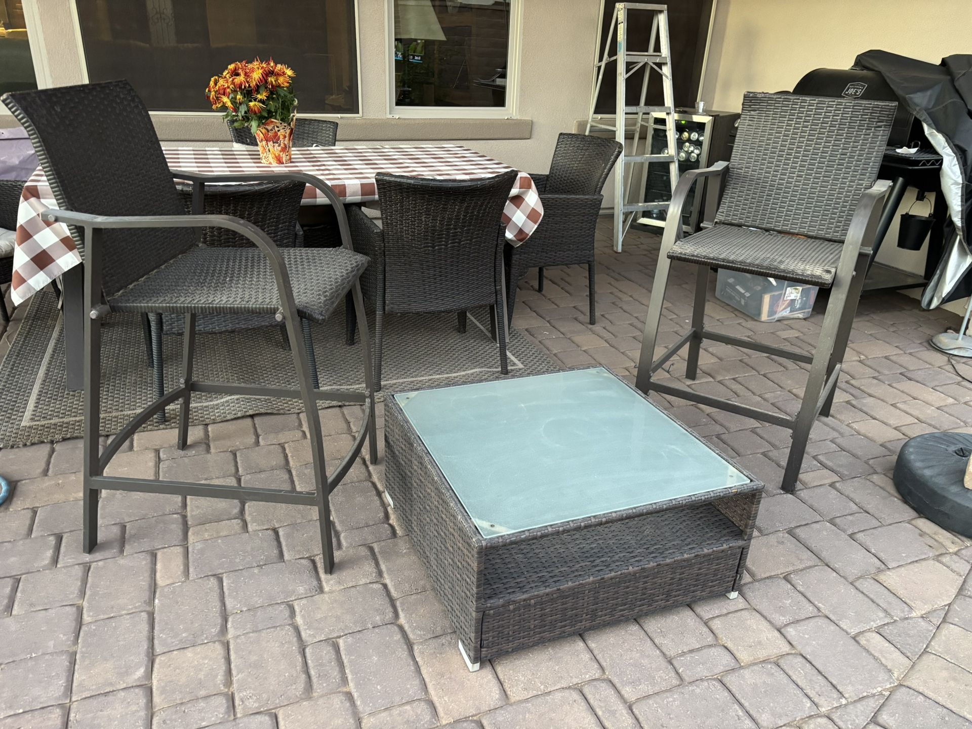 Table and 2 Chairs