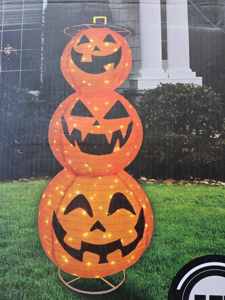 3 Tier Pumpkin Yard Decor