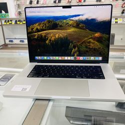 MacBook Pro M1 Pro 32gb Ram 512GB SSD 