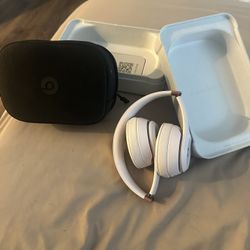 Beat Solos 4 Headphones