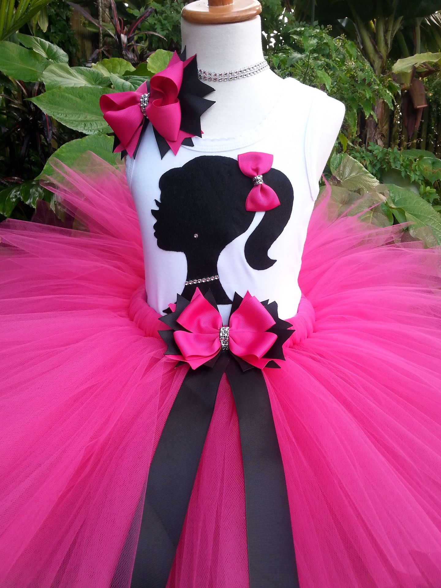 Barbie birthday tutu outfit, birthday tutu, party tutu.