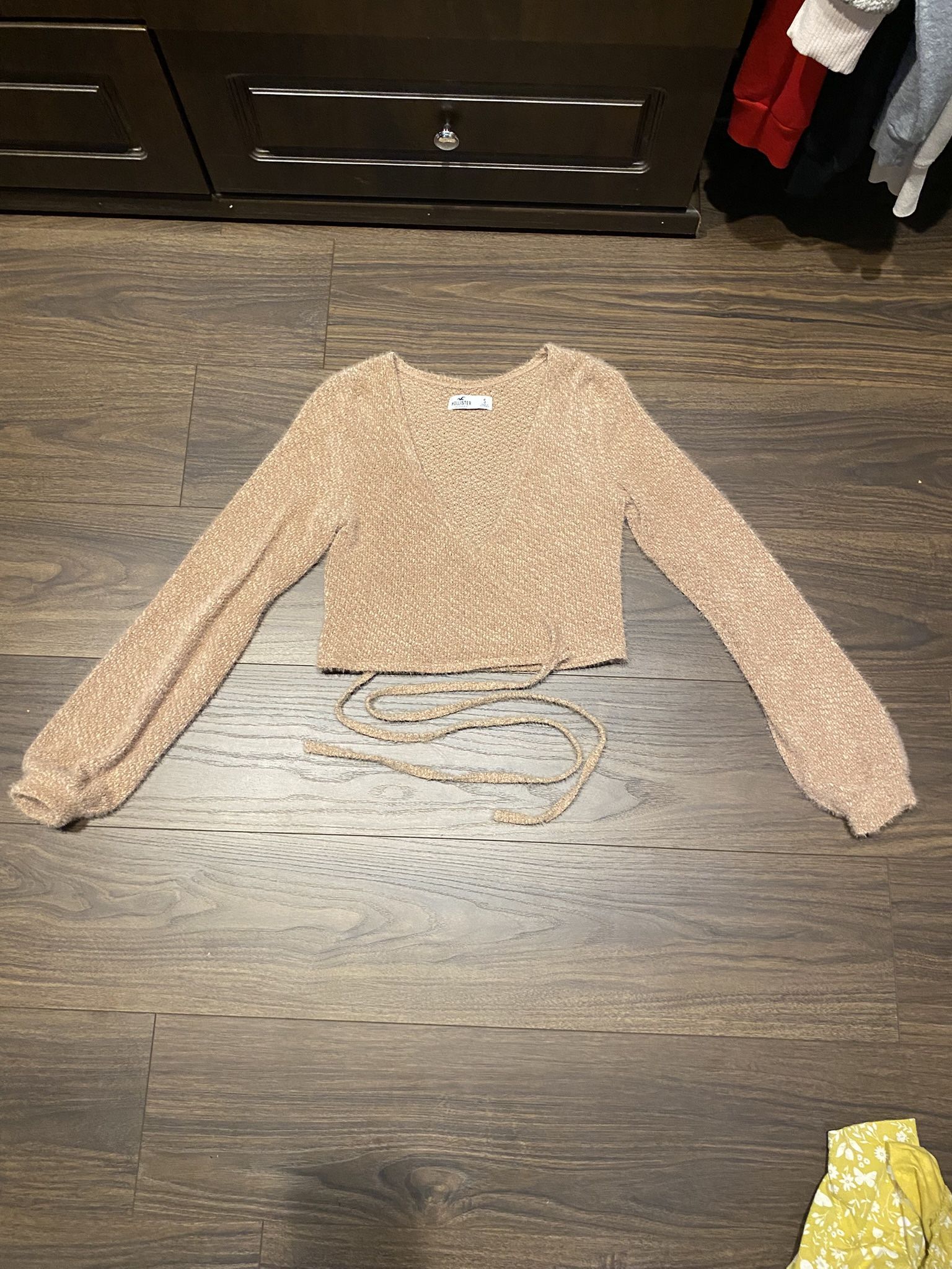 Hollister Waist Tie Crop Cardigan/Sweater