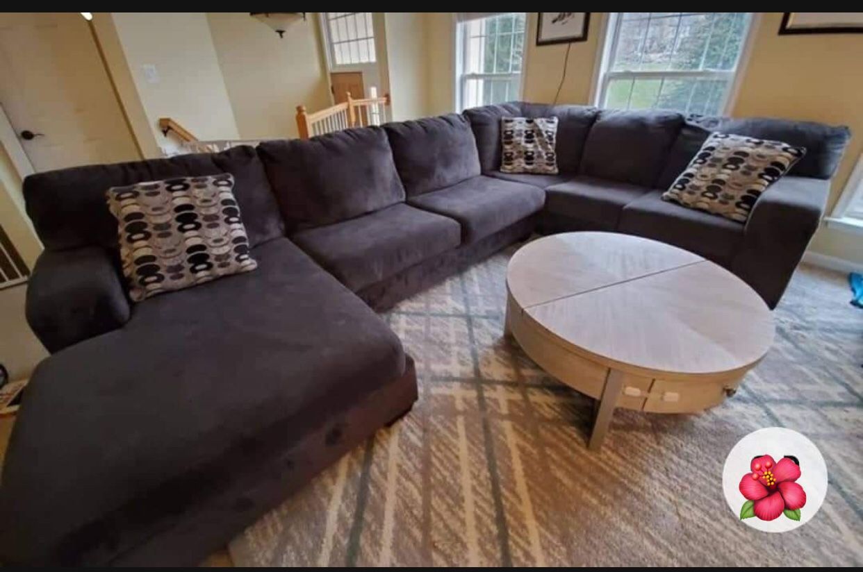 Ashley | Dark Oversized Sectional | Brand New