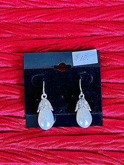Teardrop Pearl Earrings 