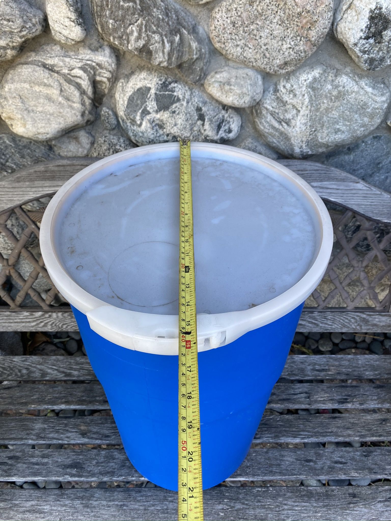 Chicken 🐓 Feed Container