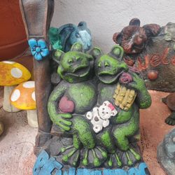 New Frog Decoration For Lawn And Garden