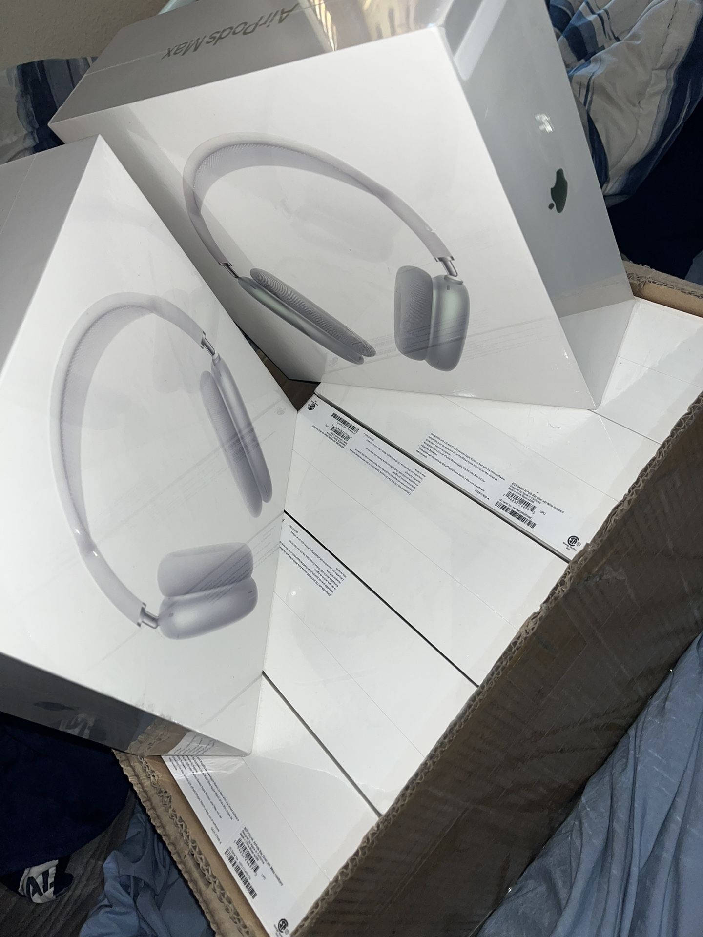 Apple Airmaxes Headphones