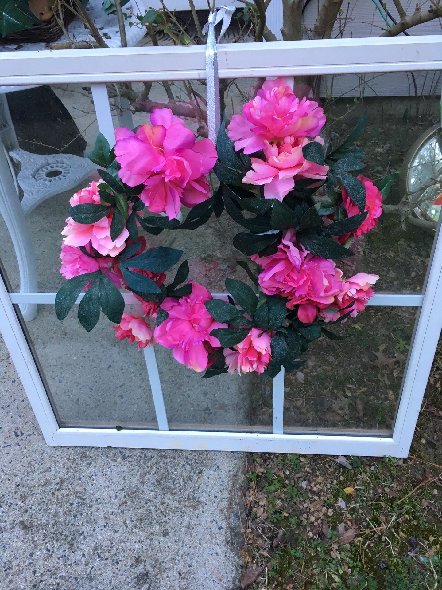 Window Or Wreaths 