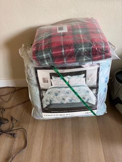 Brand new comforter