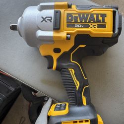 Dewalt Impact Wrench 1/2 (DCF961)TOOL ONLY