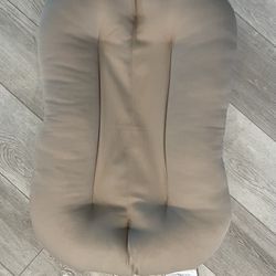 Snuggle Me Infant Lounger & Cover
