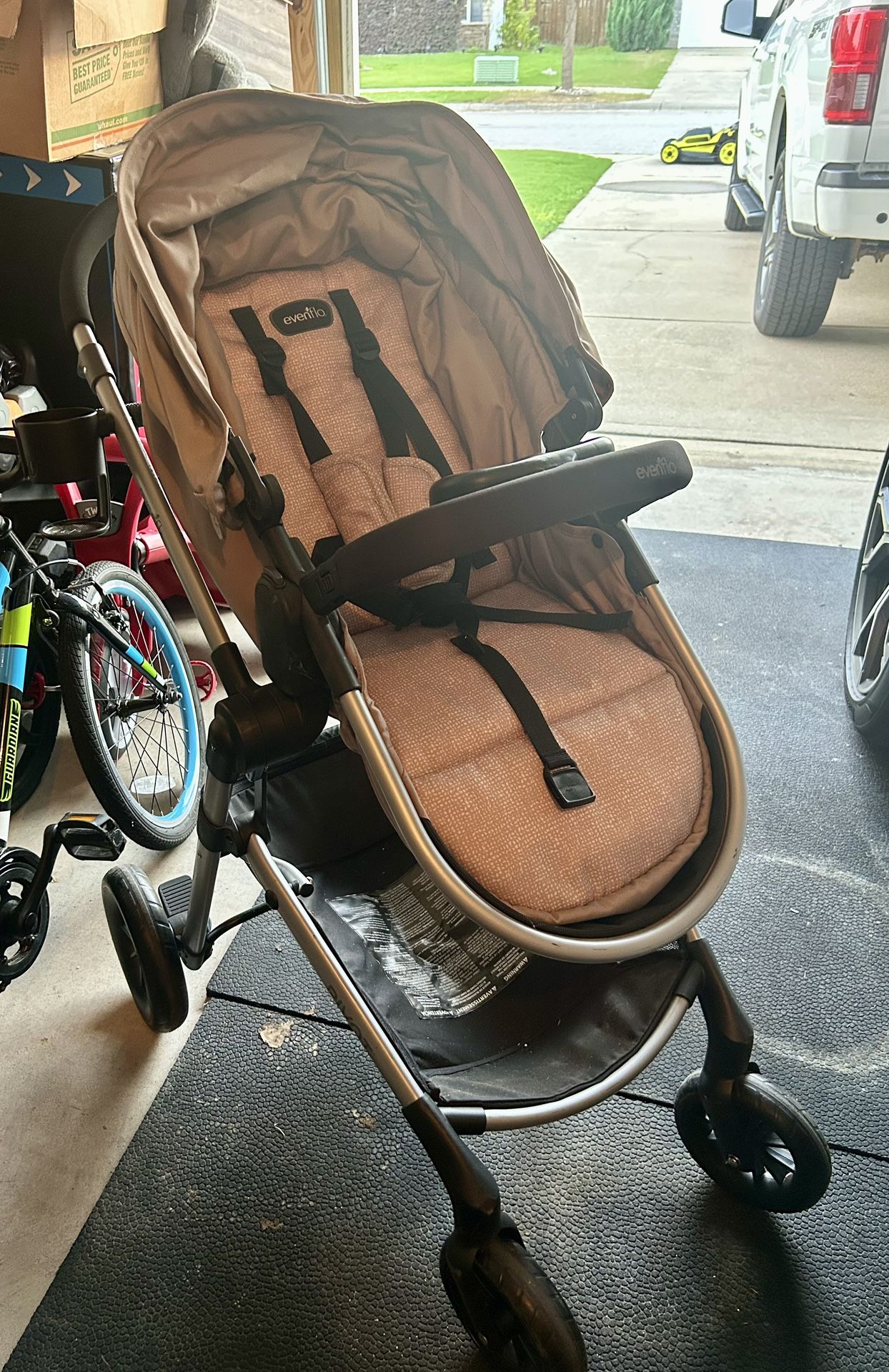 Evenflo Car Seat, Base & Stroller Set