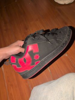 DC womens shoes size 8