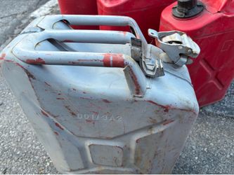 Jimmies Gas Cans