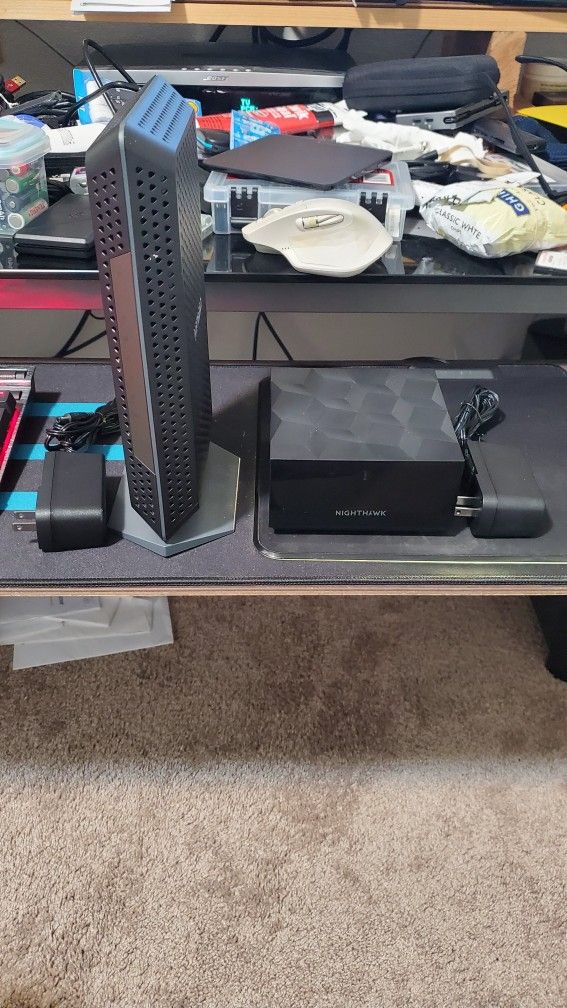 Netgear Nighthawk CM1200 Cable Modem + MR60 Mesh Wifi 6 Router Combo