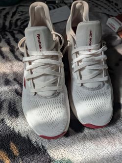 REEBOK TENNIS SHOES