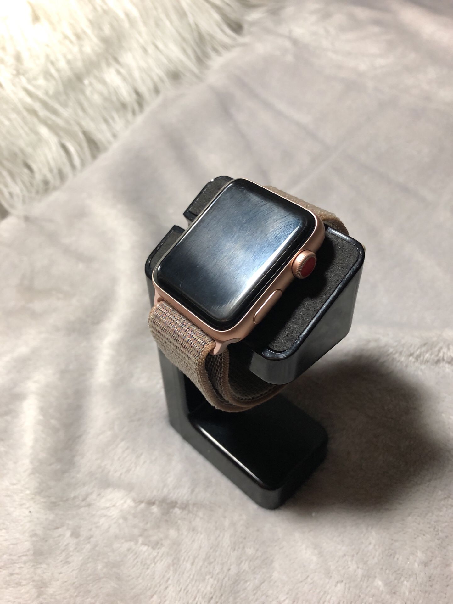 Rose Gold Apple Watch Series 3
