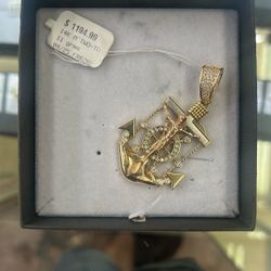 Anchor Pendant 