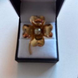 Vintage Signed Coro Brooch – Very Good Condition