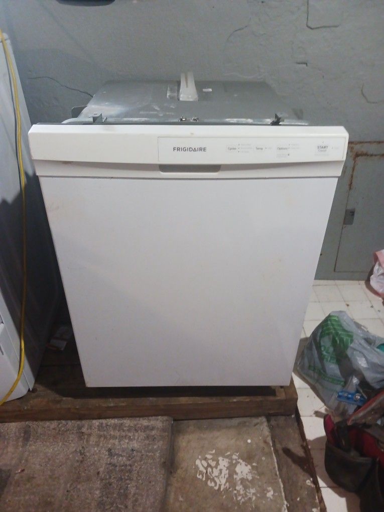 Frigidiare Dishwasher Built In