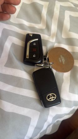 Toyota RAV4 Key Fob.