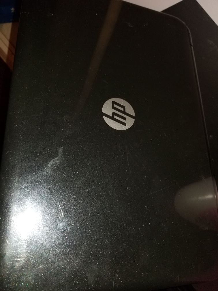 HP LAPTOP