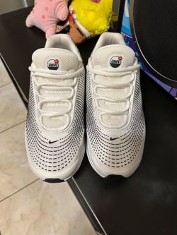 8.5 Nike AirMax DN
