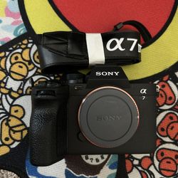 Sony Alpha 7 iv 